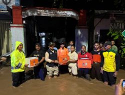 Tanggap Bencana Polres Pasuruan Dan BPBD Tangani Banjir di Winongan
