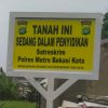 Polres Metro Bekasi Kota Pasang Plang “Tanah Ini Sedang Dalam Penyidikan” di Lokasi Sengketa