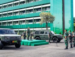 Pangdam V/Brawijaya Serahkan 43 Ranmor Taktis Pengadaan Kemhan RI Perkuat Operasional.