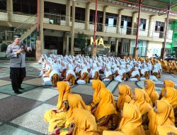 Polisi Edukasi 567 Santriwati Pondok Pesantren Wachid Hasyim soal AI, Narkoba dan Medsos