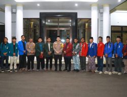 Bangun Kepercayaan dan Sinergi, Kapolres Nganjuk Gelar Audiensi dan Buka Bersama Mahasiswa