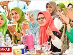 Bupati Pesawaran Hadiri Pengajian Akbar Muslimat NU se-Kecamatan Tegineneng