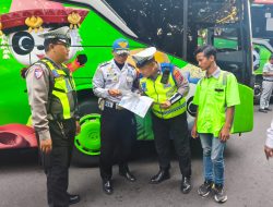 Mudik Gratis, Rasa Aman Maksimal: Polisi Lakukan Ramp Check Ketat, Ribuan Pemudik Tersenyum