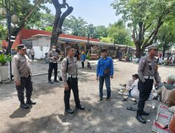 Polres Pelabuhan Tanjung Perak Intensifkan Pengamanan di Wisata Pantai Kenjeran Selama Lebaran.