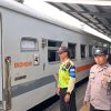 Puncak Arus Balik Lebaran Polres Malang Tingkatkan Pengamanan di Stasiun dan Terminal