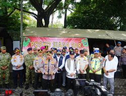 Tinjau Arus Balik di Pelabuhan Bakauheni, Kapolri Pastikan Pemudik Aman-Selamat Sampai Tujuan