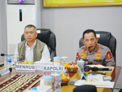 Tinjau Arus Balik di Pelabuhan Bakauheni, Kapolri Pastikan Pemudik Aman-Selamat Sampai Tujuan