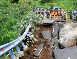 Polres Probolinggo Pasang Police Line, Akses ke Air Terjun Madakaripura Ditutup Sementara