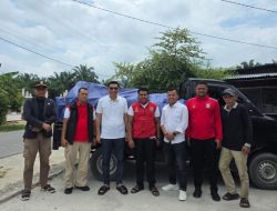 Gerak Cepat! Dinsos Kampar Turun Tangan, Korban Kebakaran Danau Lancang Terima Bantuan Darurat