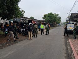 Pengamanan Pemberangkatan Warga PSHW Sutojayan Berjalan Aman Menuju Halal Bihalal Di Pemkab Blitar