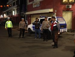 Polres Tanjungperak Gelar Patroli Skala Besar Antisipasi Kriminalitas dan Balap Liar
