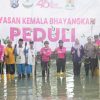 Sambut HUT ke-46, YKB Tanjung Perak Tanam Mangrove dan Gelar Baksos di Kalianak”