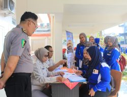 Polres Bojonegoro Gelar Pemeriksaan Kesehatan Gratis bagi Buruh Jelang May Day