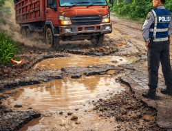 “Dihantam Truk Overload, Jalan Desa Danau Lancang Hancur: Warga Menjerit, Pemerintah Dianggap Abai”
