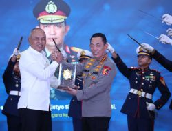 Kapolri Terima Adhi Bhakti Senapati, Jadi Motivasi Perkuat Sinergi Keamanan Siber
