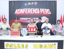 Polres Ngawi Amankan 2 Tersangka Pengedar Narkoba 223,842 gram Sabu Disita