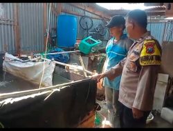 Bhabinkamtibmas Bangil Dampingi Warga Kembangkan Budidaya Lele, Dukung Program Pekarangan Pangan Bergizi
