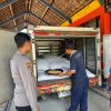Polres Pelabuhan Tanjungperak Bantu Petani Distribusikan Jagung Hasil Panen ke Bulog