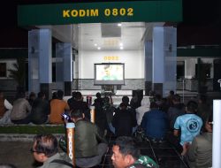 Dandim 0802/Ponorogo Bersama Anggota dan Masyarakat Gelar Nobar Piala Dunia di Makodim