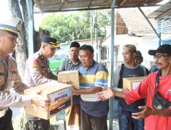 Sambut Hari Bhayangkara ke 80, Polres Bondowoso Salurkan Bantuan untuk Anak Yatim, Ojol danSopir Angkot