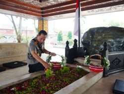 Ziarah ke Makam Soekarno, Kapolri: Menyerap Nilai Pemimpin Bangsa