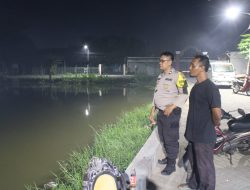 Kapolsek Pakal Dukung Ketahanan Pangan Melalui Pendampingan Budidaya Ikan Air Tawar di Kelurahan Sumberrejo