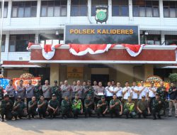 Sinergi Tiga Pilar, Peringati Hari Bhayangkara Ke-80, Danramil dan Wakil Camat Kalideres Beri Kejutan di Polsek