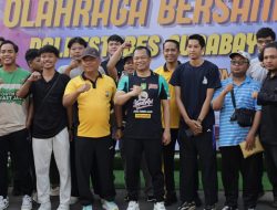 OLAHRAGA SEDULURAN AREK AREK SUROBOYO BERSAMA POLRESTABES SURABAYA MEMPERINGATI HARI BHAYANGKARA KE-80