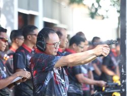 Buka Lomba Menembak Kapolda Jatim Cup 2026, Irjen Pol Nanang Avianto Tekankan Profesionalisme Penggunaan Senjata Api