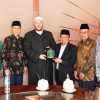 Jazuli Menerima Kunjungan Presiden Imam Nasional Australia: Sheikh Shadi Memainkan Peran Sangat Baik…