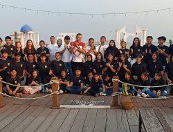 Kasat Narkoba Polres Pelabuhan Tanjung Perak Resmi Tutup Kontingen Karate Cup Piala Polda Jatim di Pantai Rindu Bangkalan