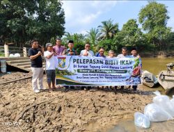 PT MAS Lepaskan 11 Ribu Bibit Ikan di Sungai Tapung, Wujud Komitmen Menjaga Alam dan Menguatkan Harapan Masyarakat