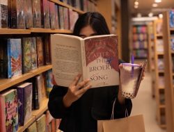 Penulis Berbakat Asal Lampung Dita Cahya Ningrum Keluarkan Buku Karya Ke-enamnya Bergenre Drama Psikologis