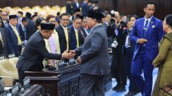 Mewakili Masyarakat Sulawesi Selatan I hamka Menghadiri Sidang Tahunan Mpr Ri Dan Sidang Bersama Dpr D (2)